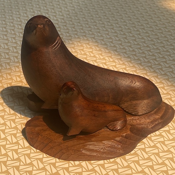 Vintage Sculpture Mid Century Wood Seal Sea Lion Marine Animals Statue Figurine - Picture 2 of 6